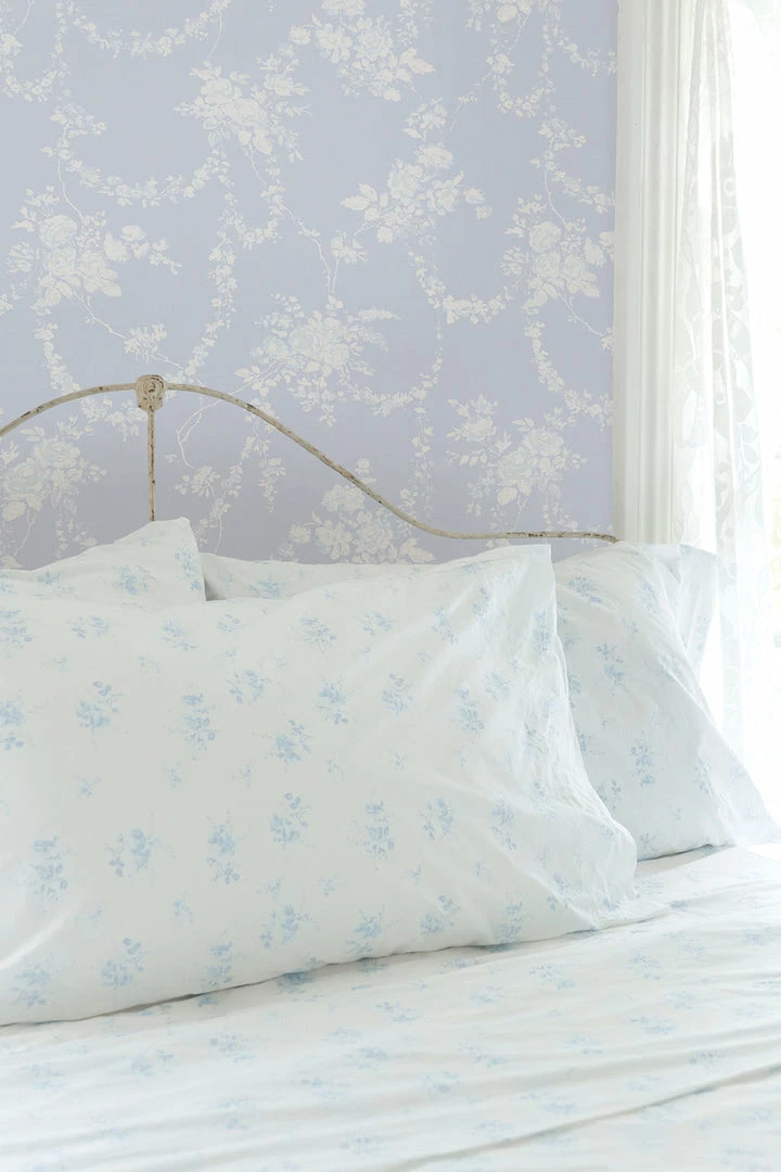 LoveShackFancy Chandelier Gates Wallpaper 5 LoveShackFancy Chandelier Gates Wallpaper