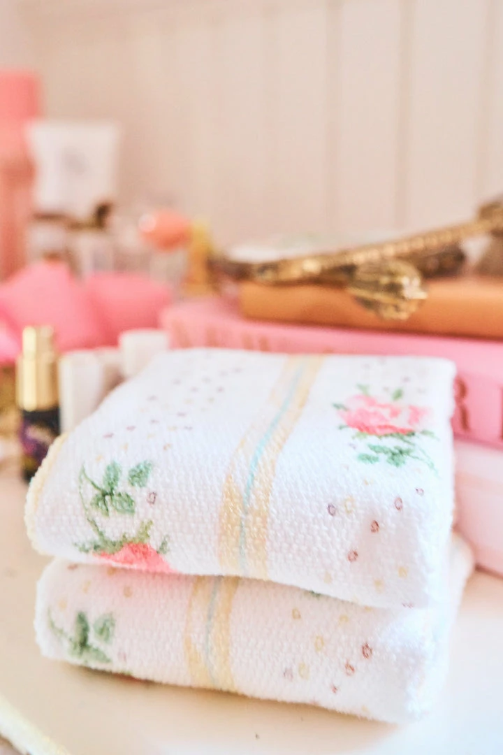 LoveShackFancy Bath Hand Towel 5 LoveShackFancy Bath Hand Towel